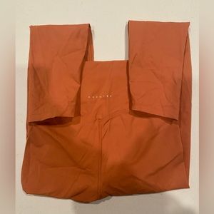 Size 2 Agent 84 peach colored leggings